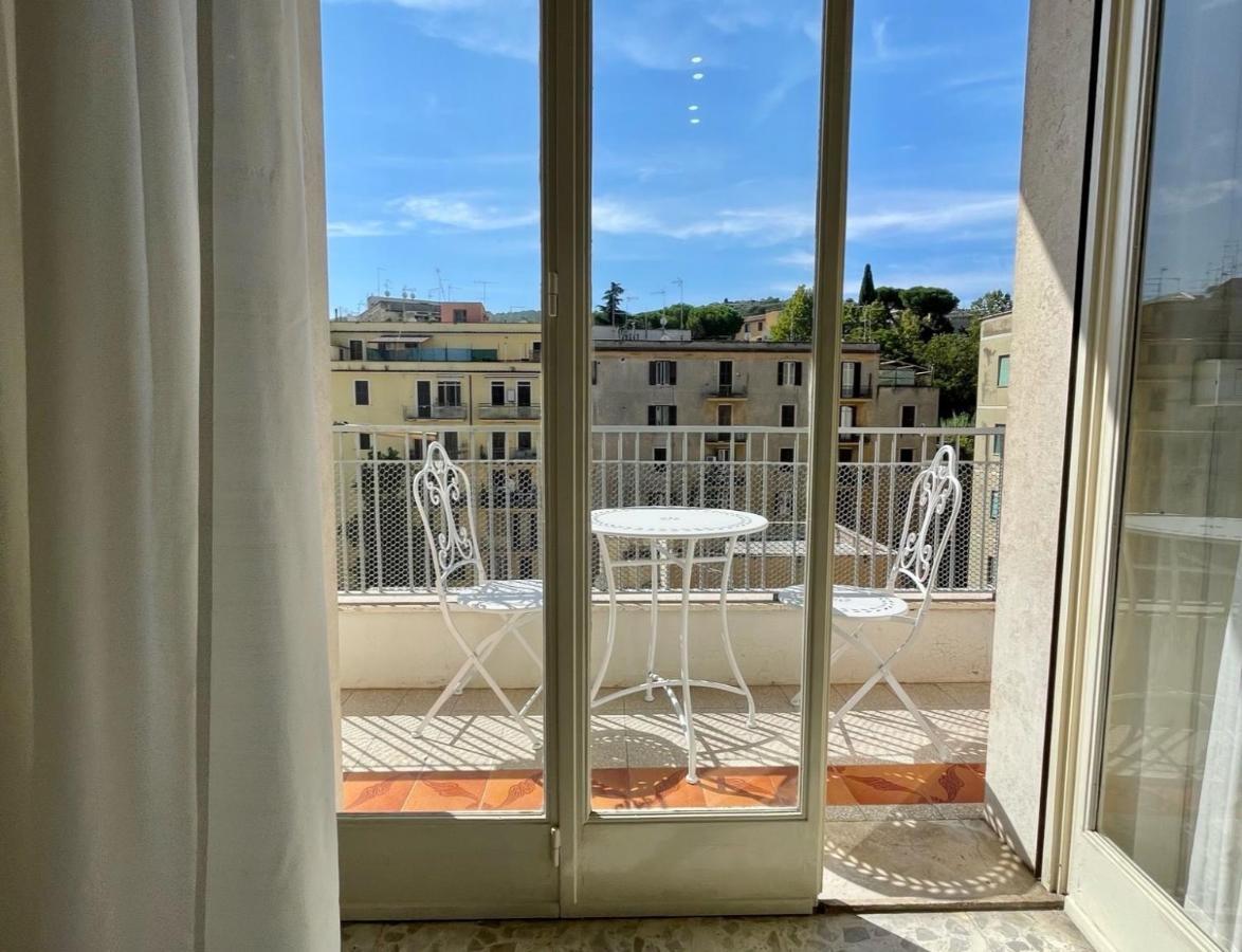 Le Ville Tivoli - Suites, Tivoli City Center! Экстерьер фото