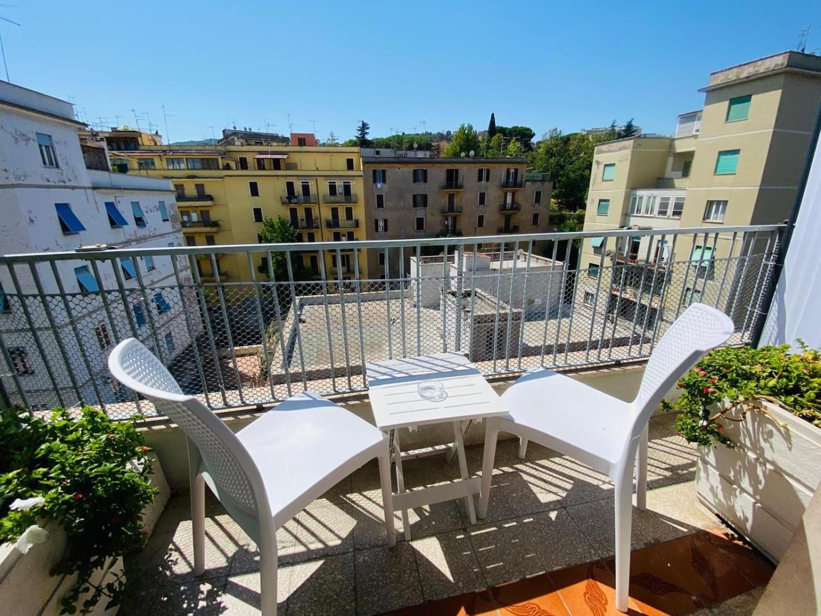 Le Ville Tivoli - Suites, Tivoli City Center! Экстерьер фото